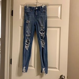 American Eagle Jeans light washed ripped jeans
